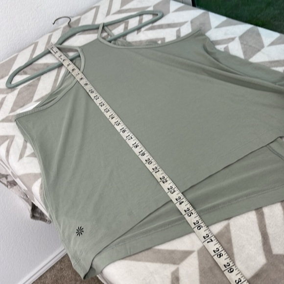 Athleta NWT‎ Essence Explore Tank Sage size Medium - Picture 11 of 12